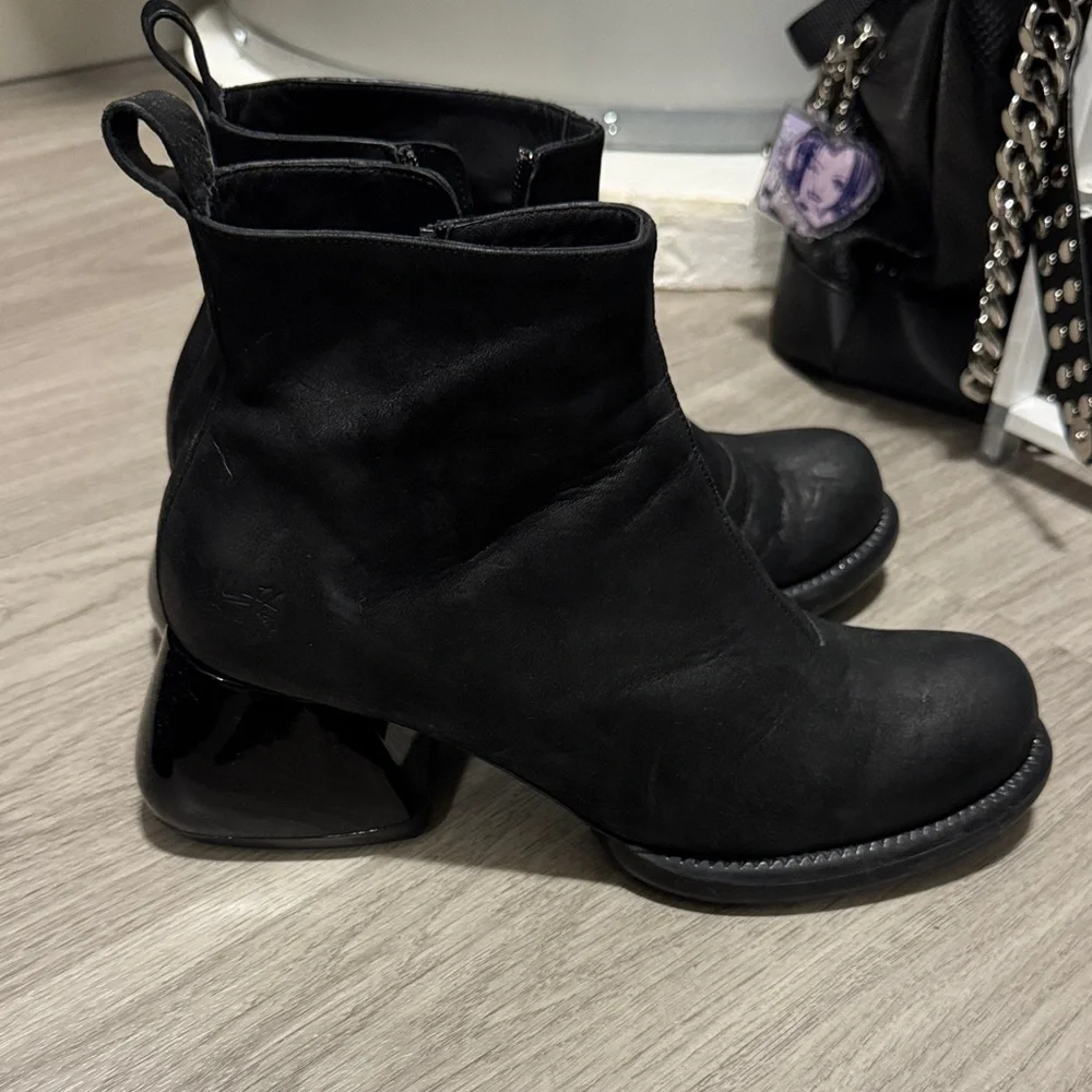 Fluevog Black Ankle Boots - Picture 1 of 4